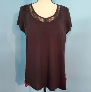 Tru Self Black/Multicolored Lace Detail Short Sleeve Top